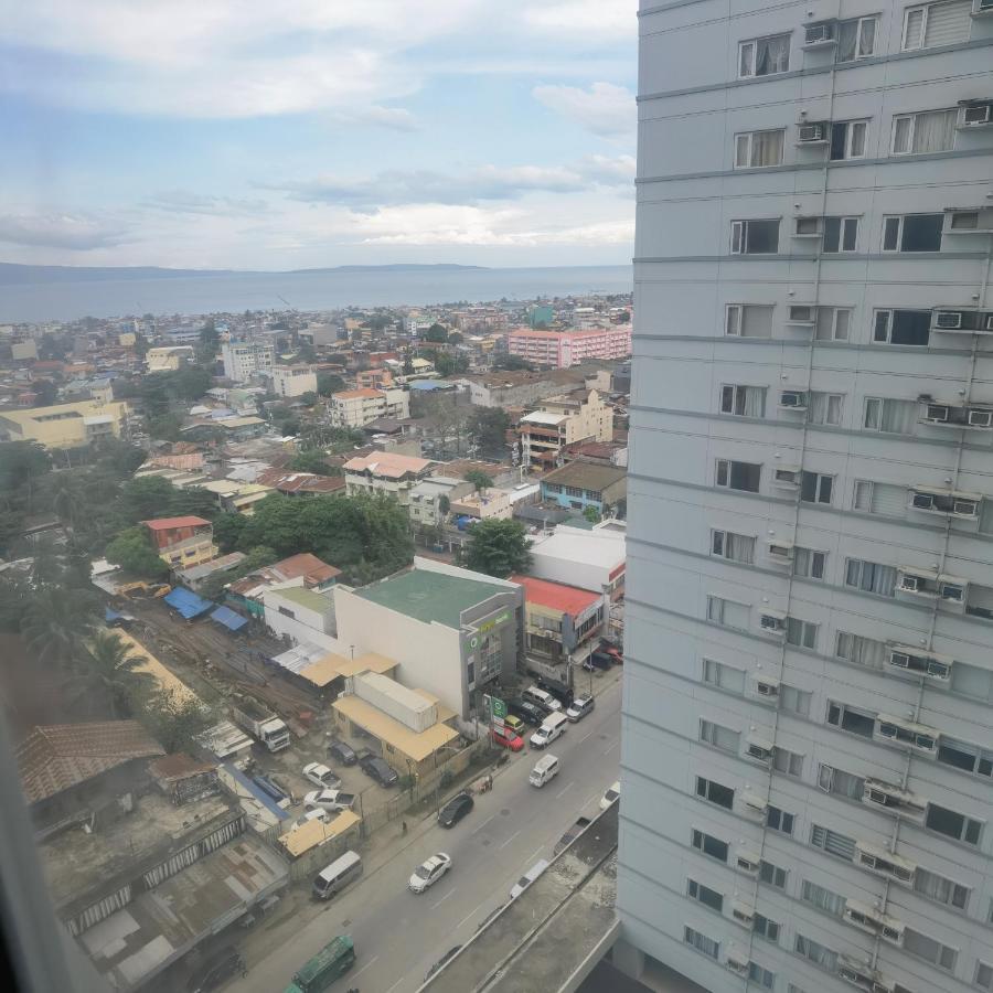 Avida Davao Condos, Downtown Cm Recto Avenue, Davao City エクステリア 写真