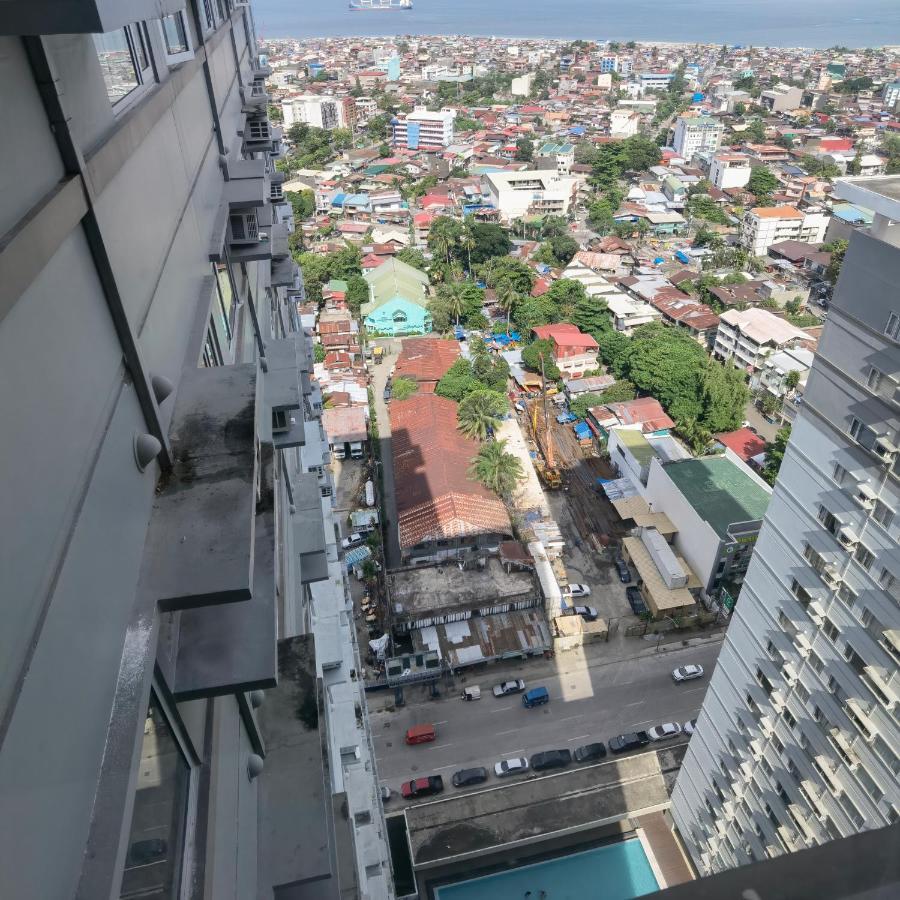 Avida Davao Condos, Downtown Cm Recto Avenue, Davao City エクステリア 写真